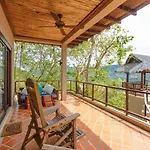 Hill Top Retreat By Sea Dance Resort