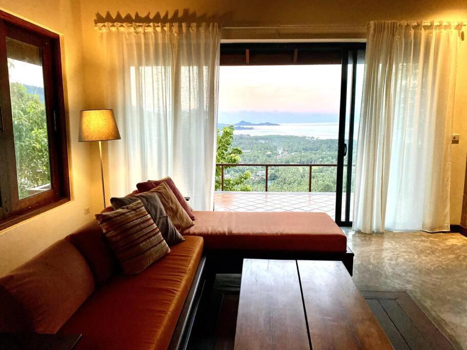 Hill Retreat By Sea Dance Feriehus *